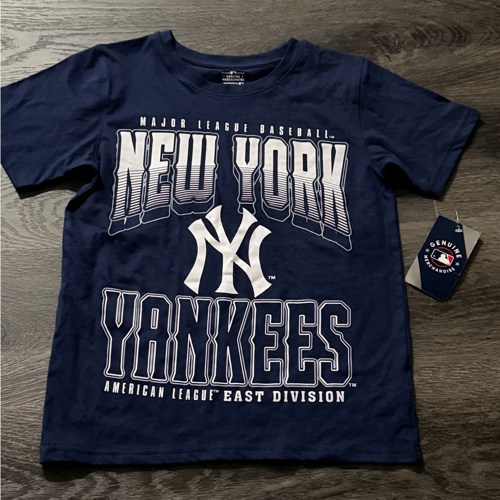Genuine Merchandise Navy New York Yankees Kids Tee